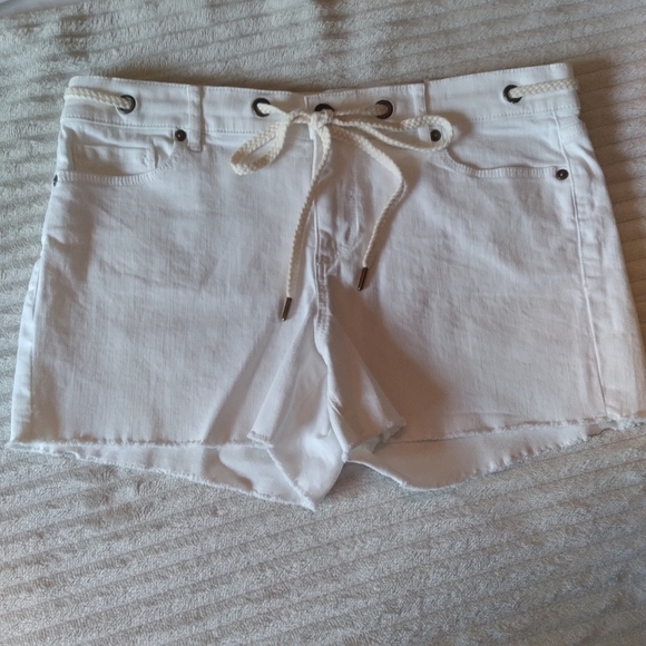 LOFT Shorts  White Denim Cut Off Rope Tie NWT Size 29 8 - Picture 2 of 8